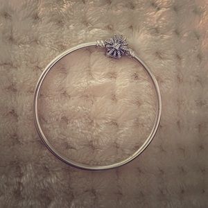 Pandora Sterling Silver Bangle Starburst CZ